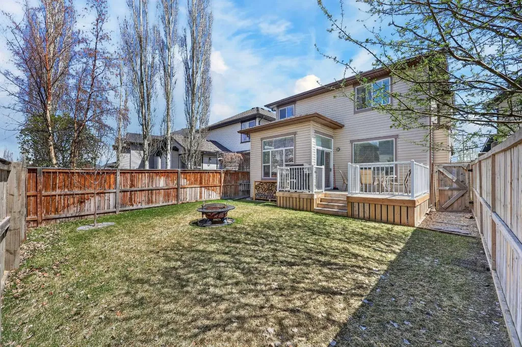 64 Cranridge Crescent SE Calgary AB T3M 0J1