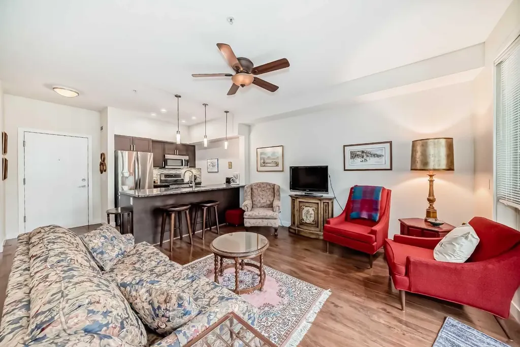 4303 1 Street NE Calgary AB T2E 7M3