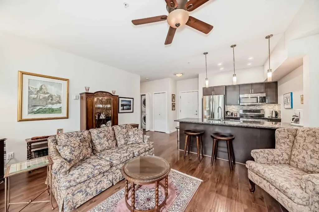 4303 1 Street NE Calgary AB T2E 7M3