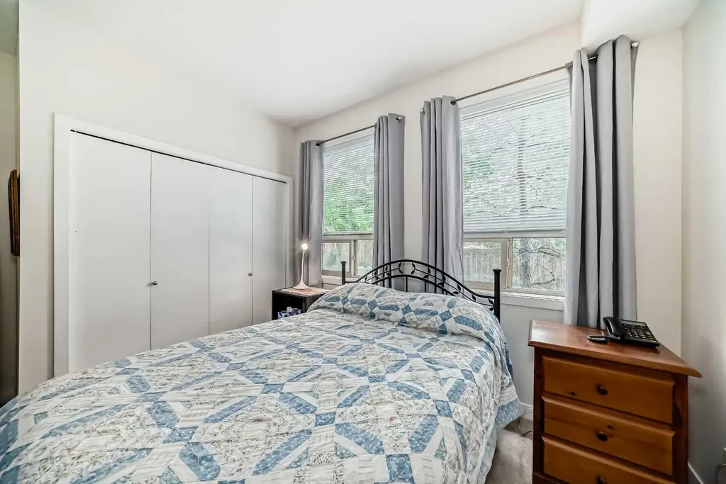 4303 1 Street NE Calgary AB T2E 7M3