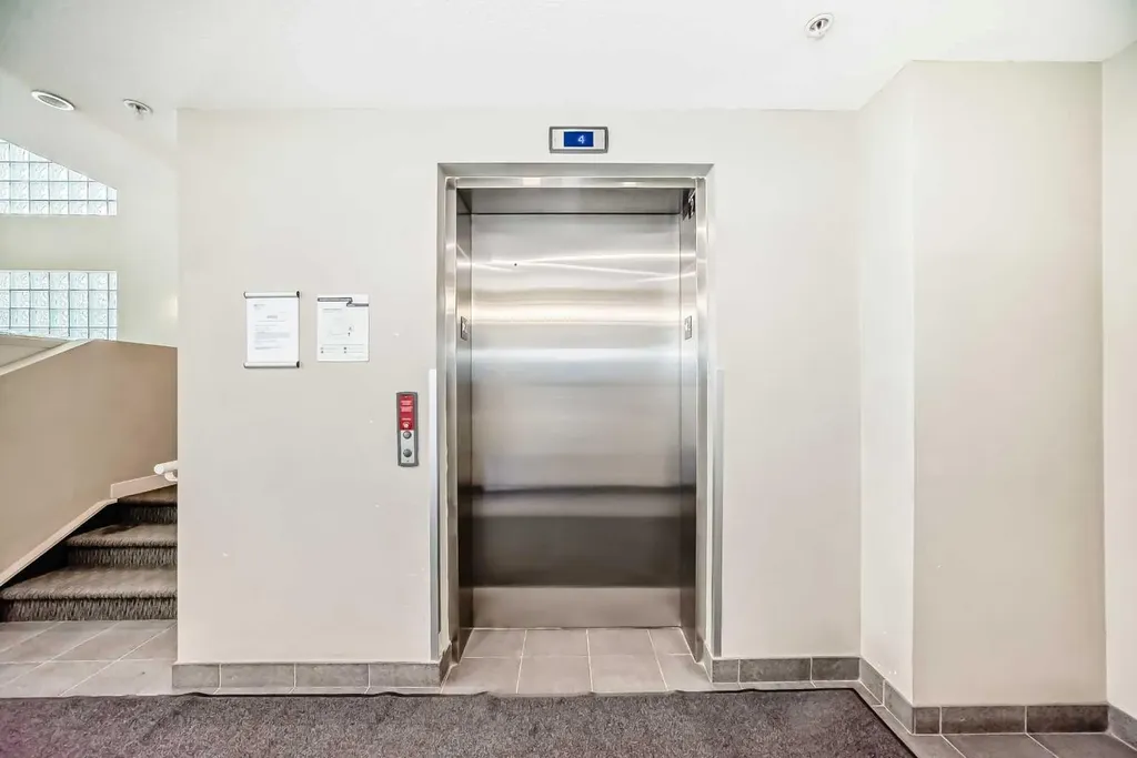 4303 1 Street NE Calgary AB T2E 7M3