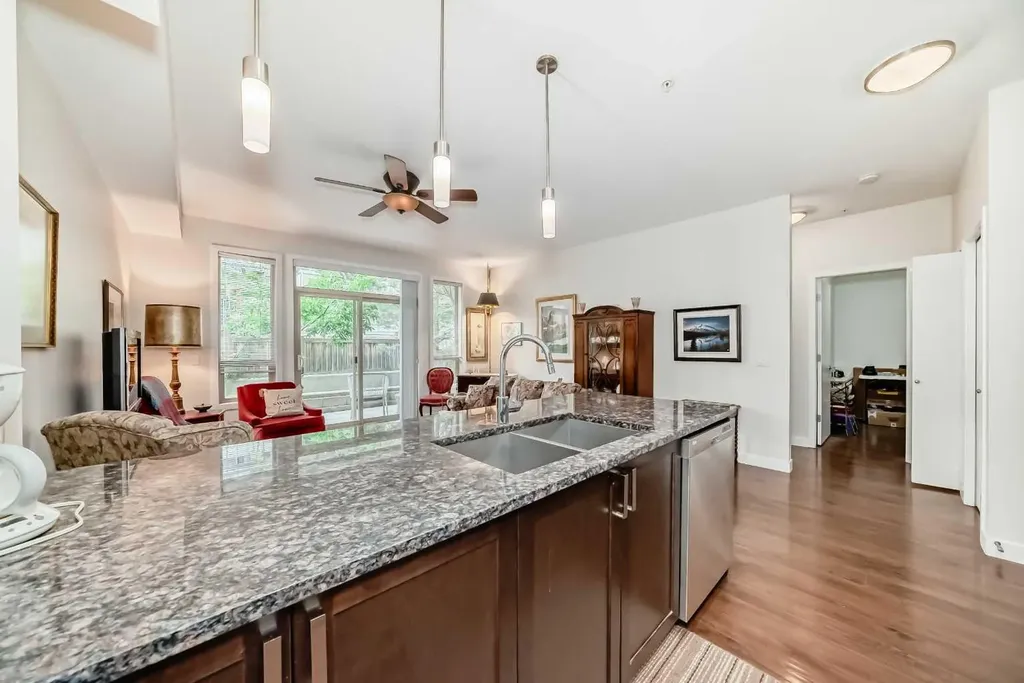 4303 1 Street NE Calgary AB T2E 7M3