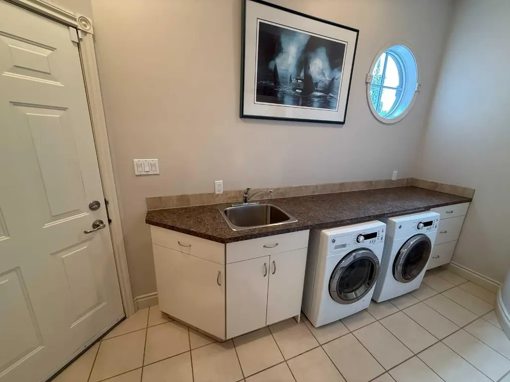 102 Appleyad Cove Hinton AB T7V1Y8