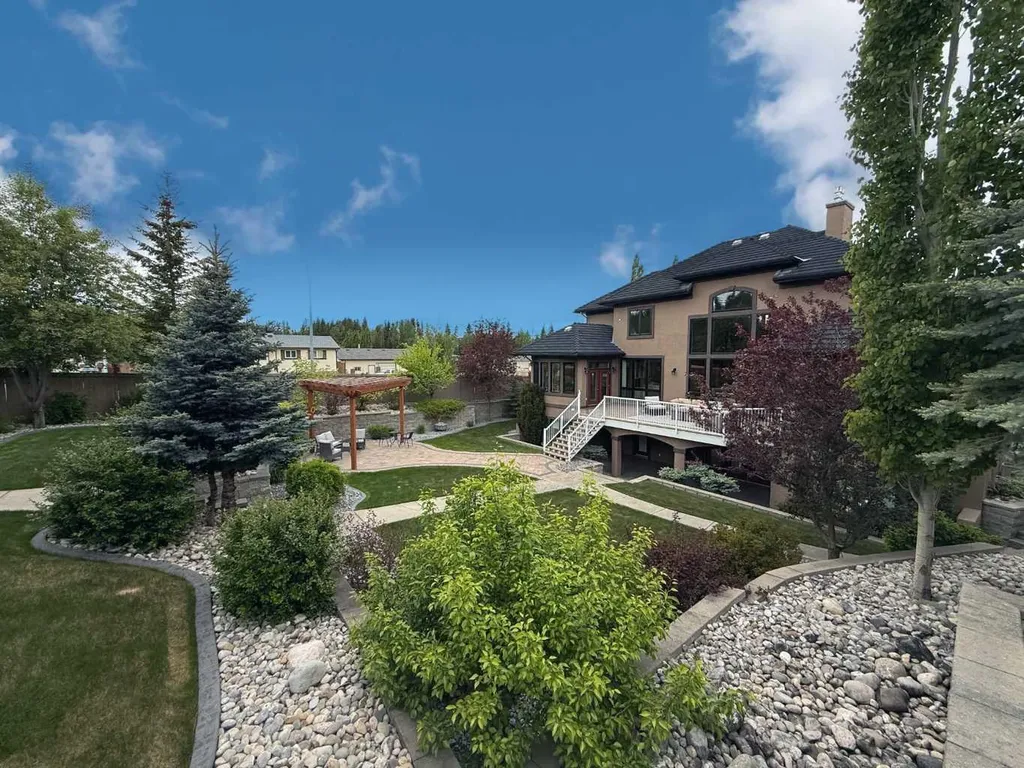 102 Appleyad Cove Hinton AB T7V1Y8