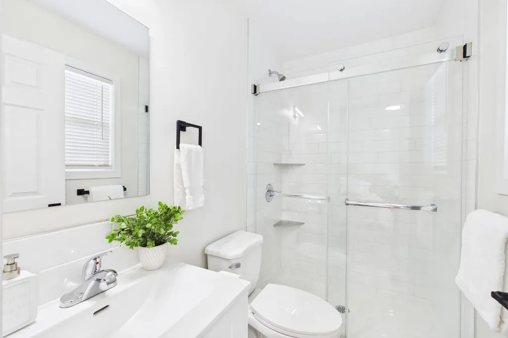 13255 Lake Lucerne Road SE Calgary AB T2J 3J8