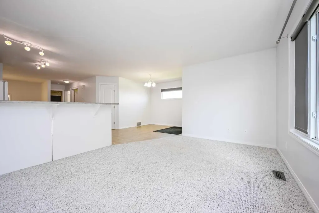 9627 91 Street Grande Prairie AB T8X1V2