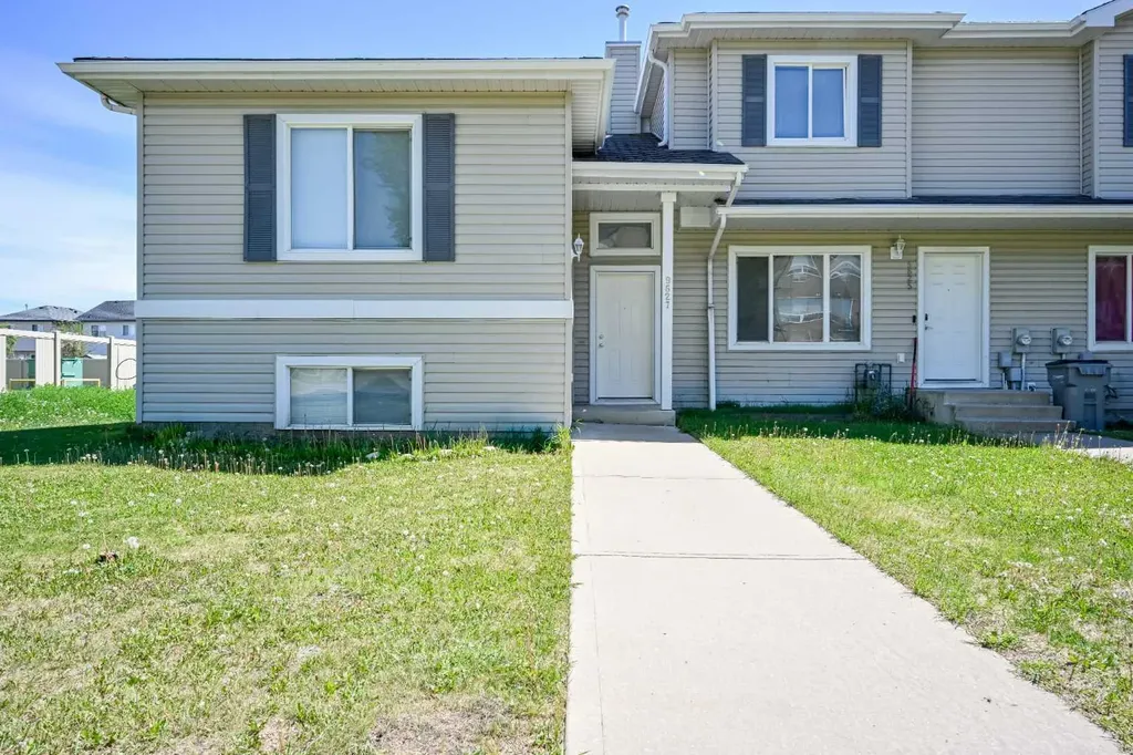9627 91 Street Grande Prairie AB T8X1V2