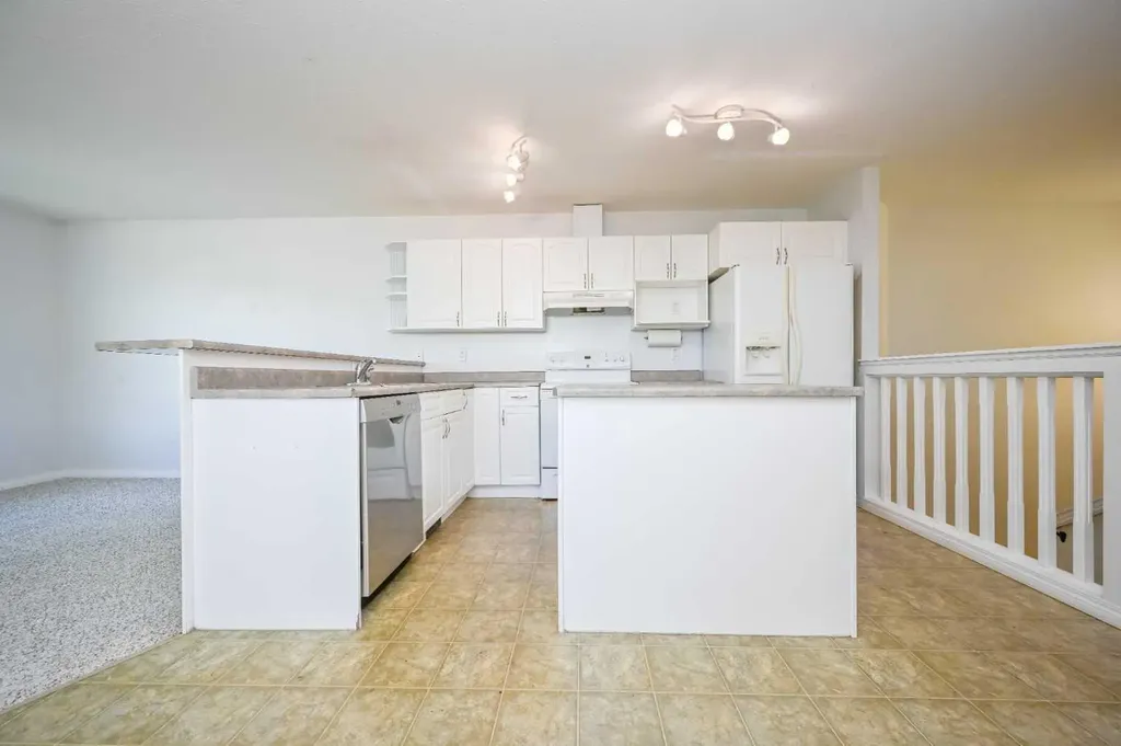 9627 91 Street Grande Prairie AB T8X1V2