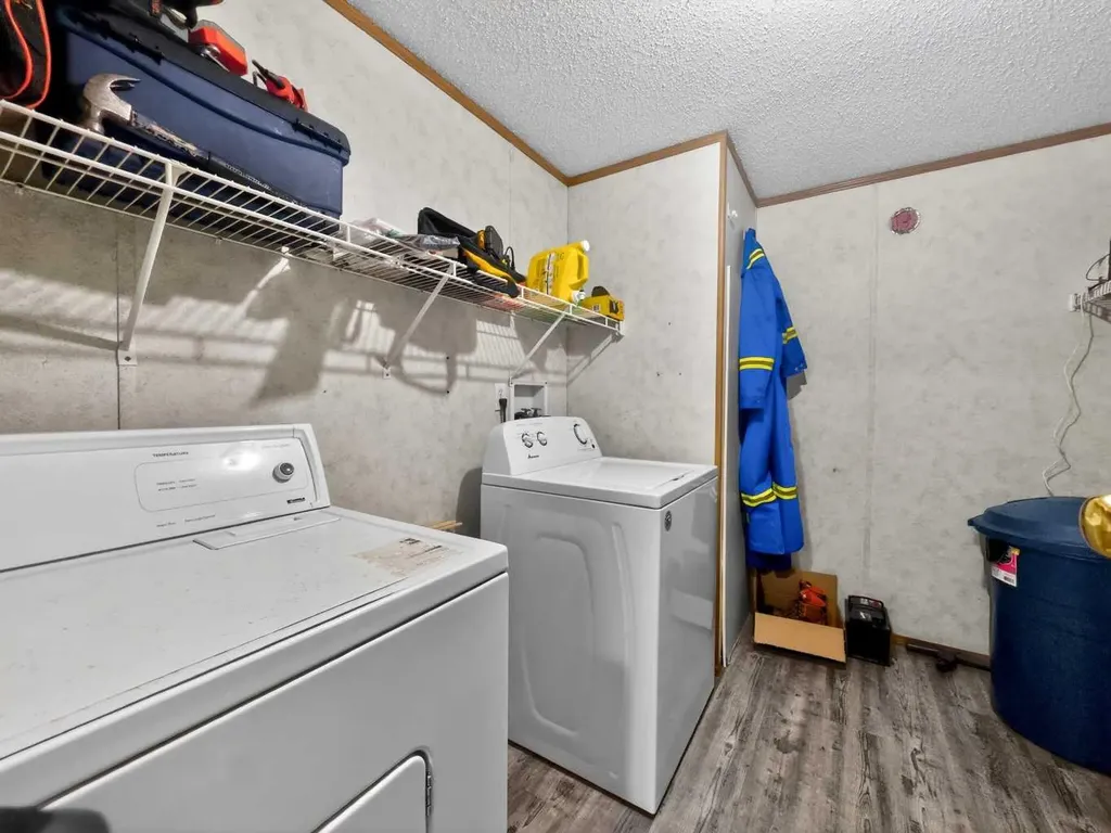 10414 103 Avenue La Crete AB T0H2H0