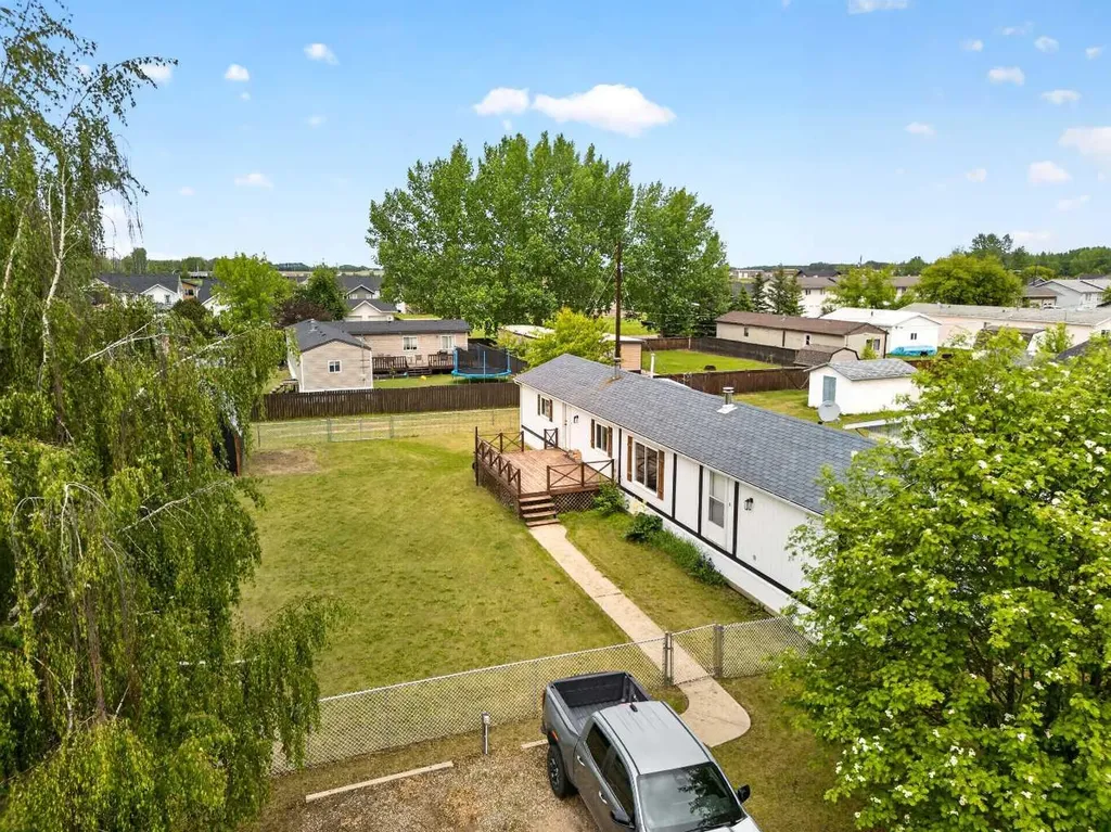 10414 103 Avenue La Crete AB T0H2H0