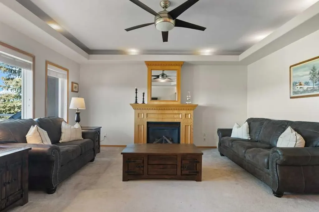 1103 Highland Green View NW High River AB T1V 1V8