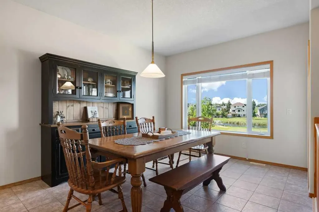 1103 Highland Green View NW High River AB T1V 1V8