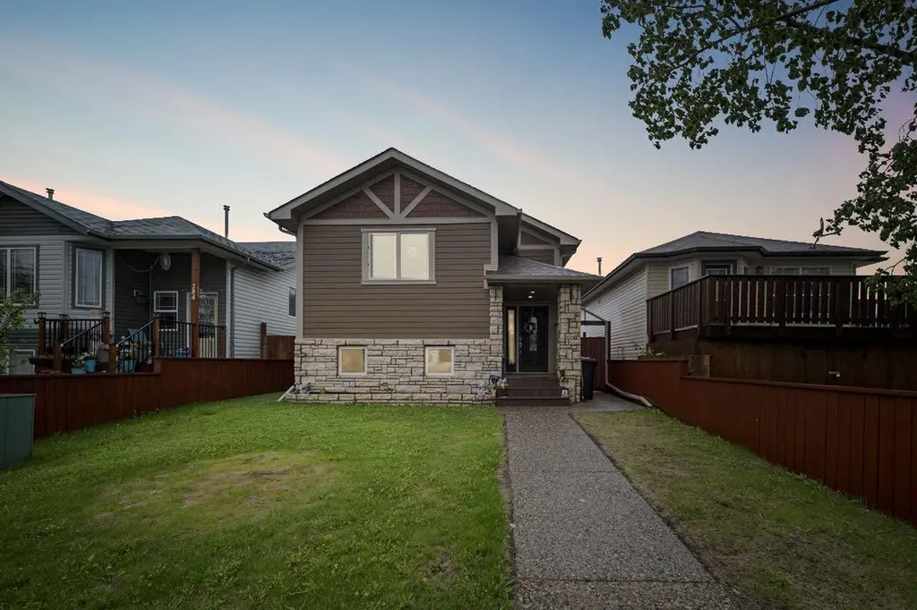 280 Diefenbaker Drive Fort Mcmurray AB T9K 2J9
