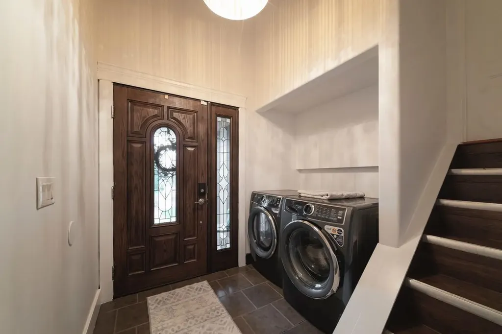 280 Diefenbaker Drive Fort Mcmurray AB T9K 2J9