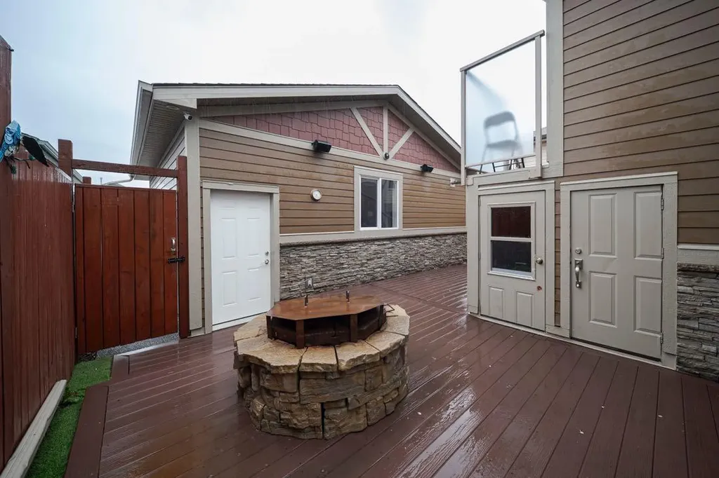 280 Diefenbaker Drive Fort Mcmurray AB T9K 2J9