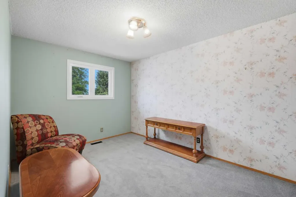 4612 Womacks Road Blackfalds AB T0M 0J0