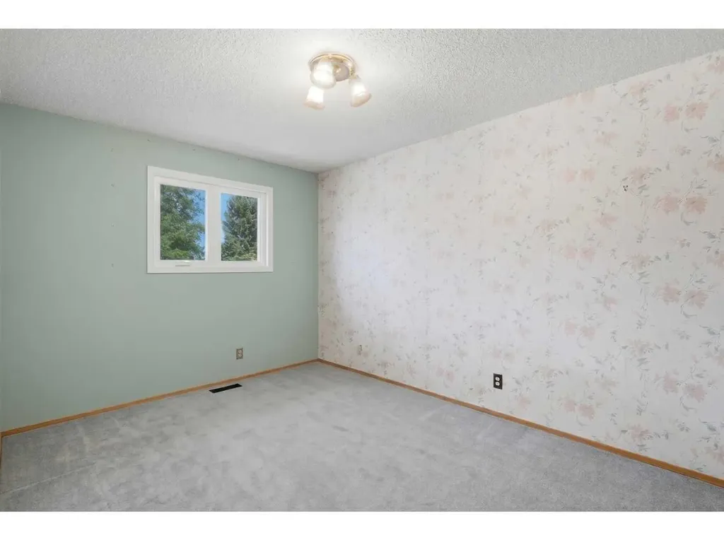 4612 Womacks Road Blackfalds AB T0M 0J0