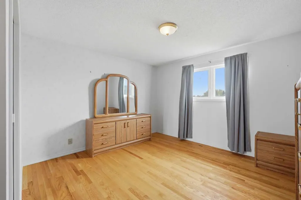 4612 Womacks Road Blackfalds AB T0M 0J0