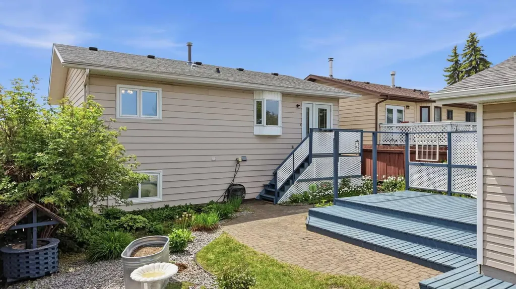 4612 Womacks Road Blackfalds AB T0M 0J0