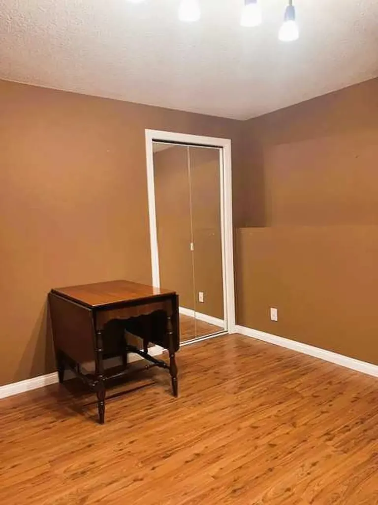 4612 Womacks Road Blackfalds AB T0M 0J0