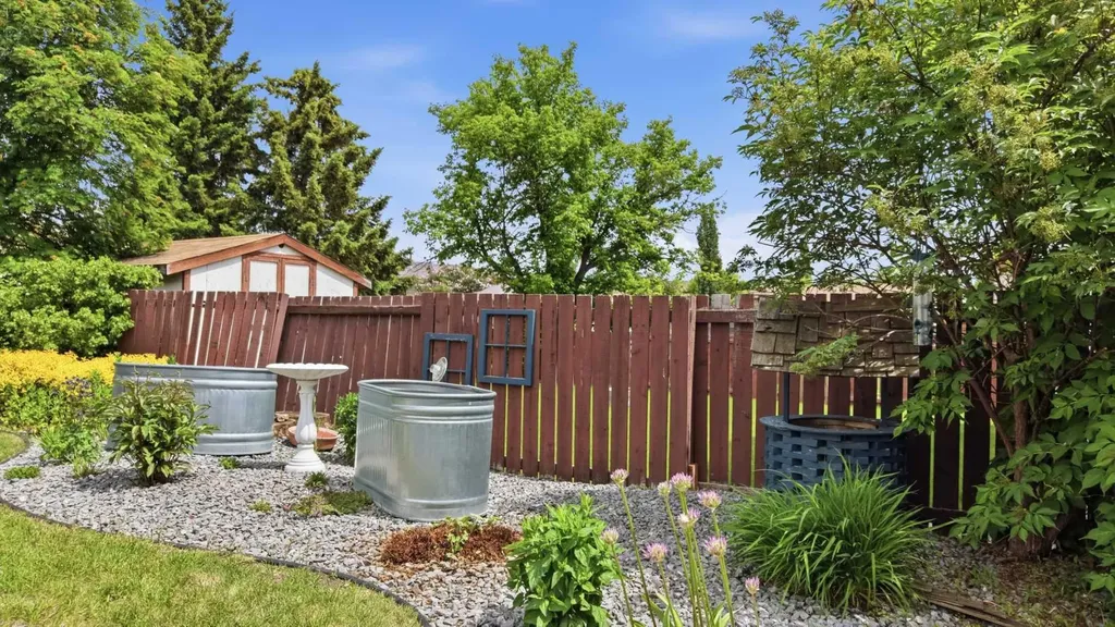 4612 Womacks Road Blackfalds AB T0M 0J0