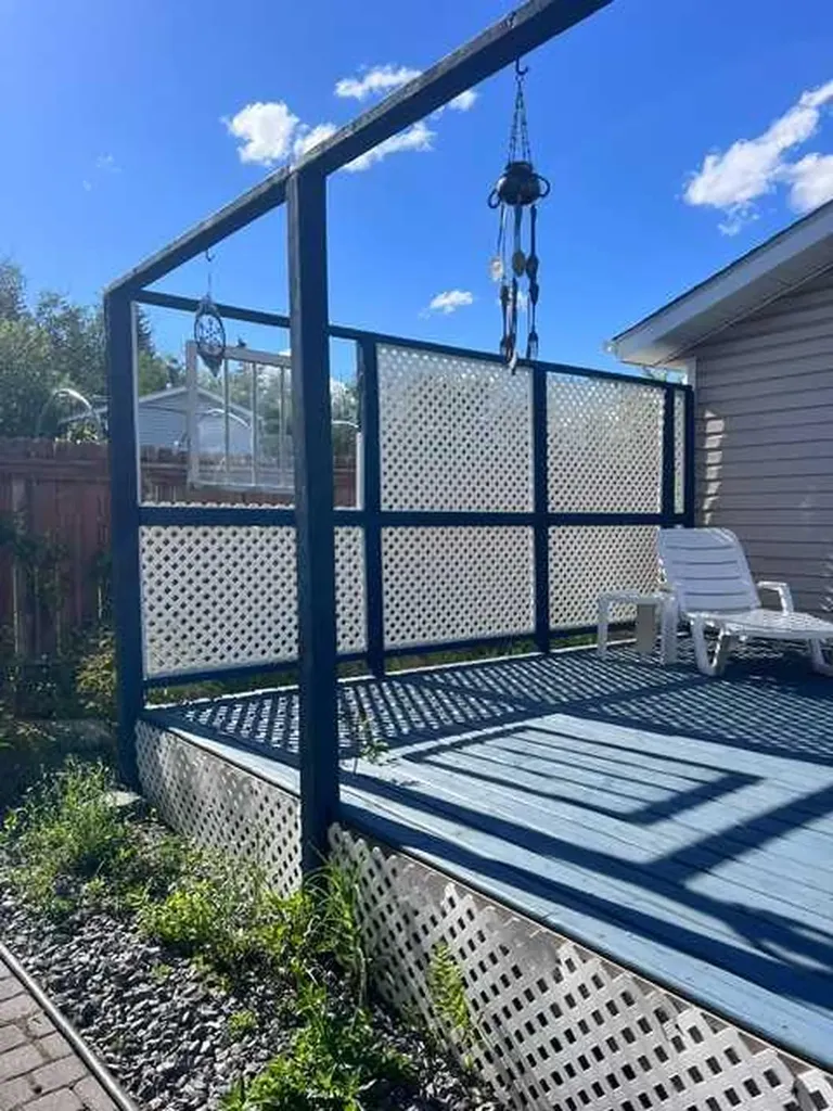 4612 Womacks Road Blackfalds AB T0M 0J0