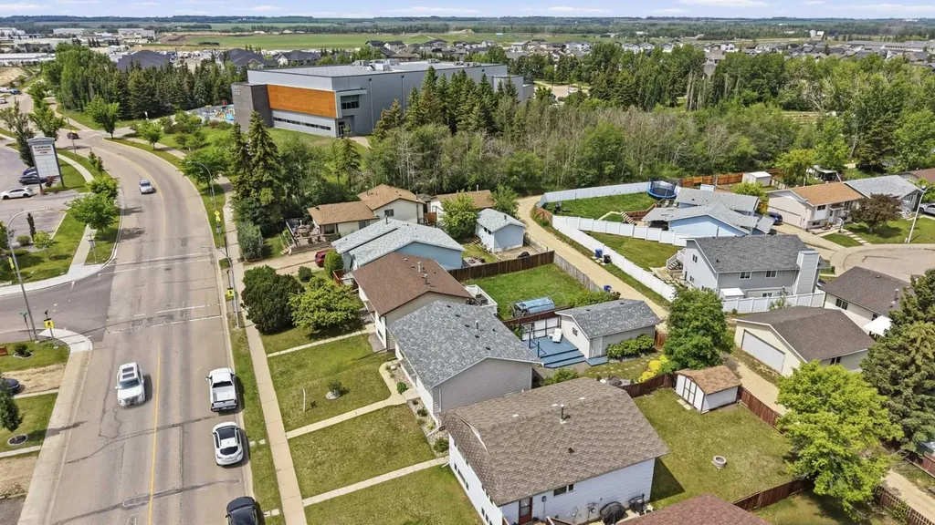 4612 Womacks Road Blackfalds AB T0M 0J0