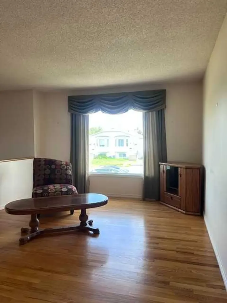 4612 Womacks Road Blackfalds AB T0M 0J0