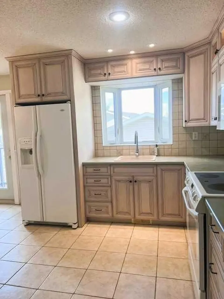 4612 Womacks Road Blackfalds AB T0M 0J0