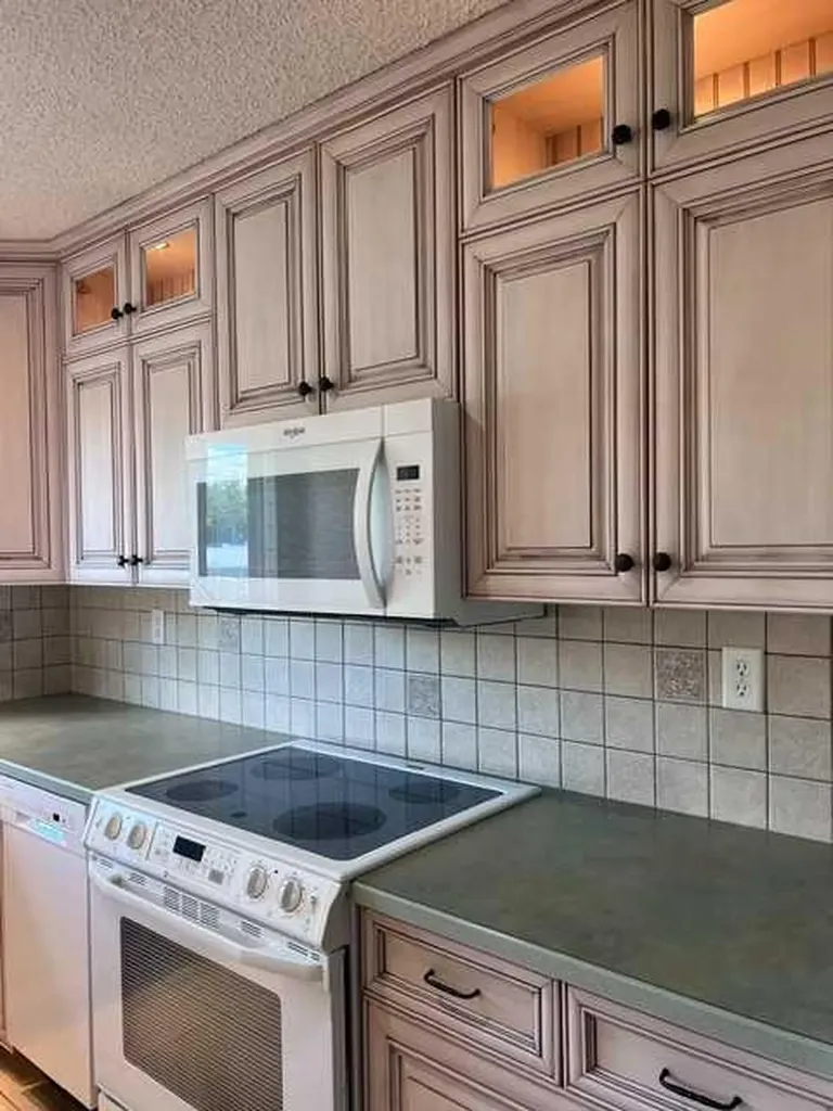 4612 Womacks Road Blackfalds AB T0M 0J0