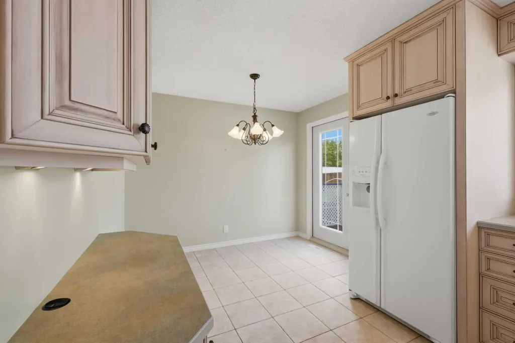 4612 Womacks Road Blackfalds AB T0M 0J0