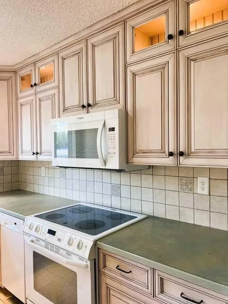 4612 Womacks Road Blackfalds AB T0M 0J0