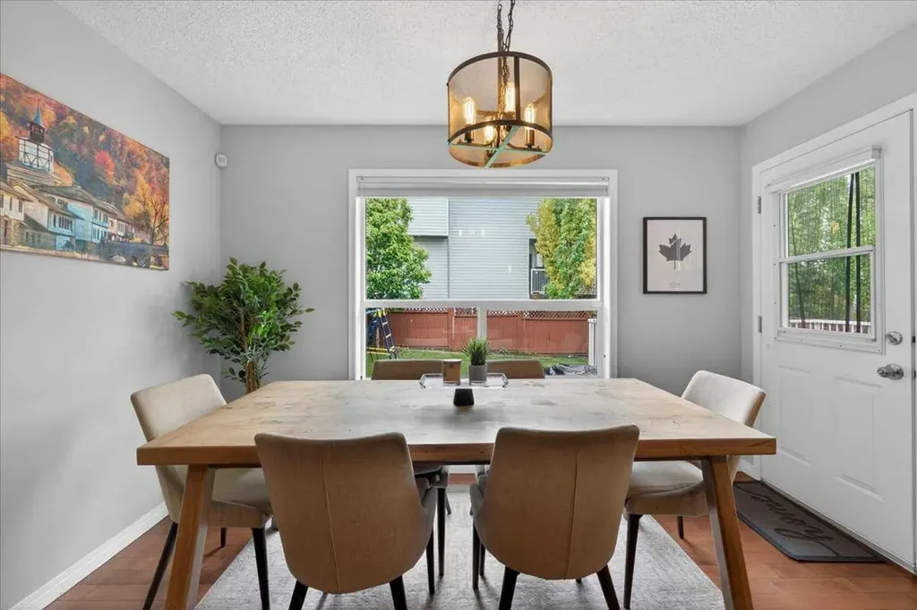 132 Tuscany Meadows Common NW Calgary AB T3L 2N8