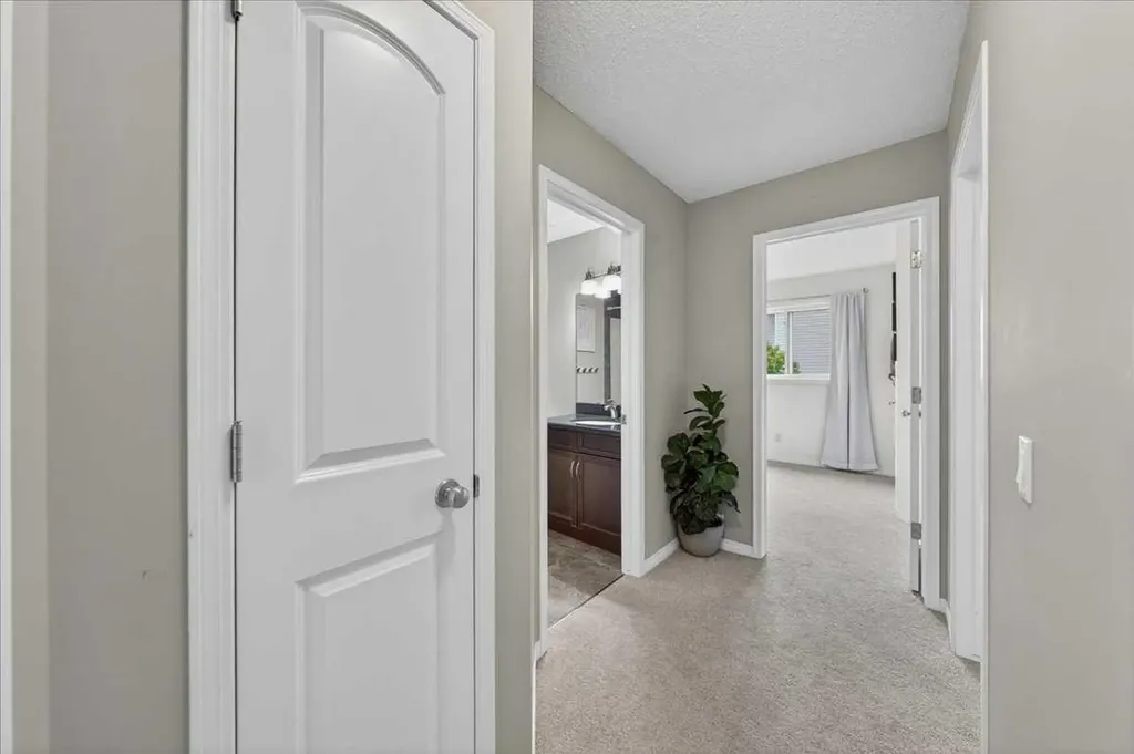 132 Tuscany Meadows Common NW Calgary AB T3L 2N8
