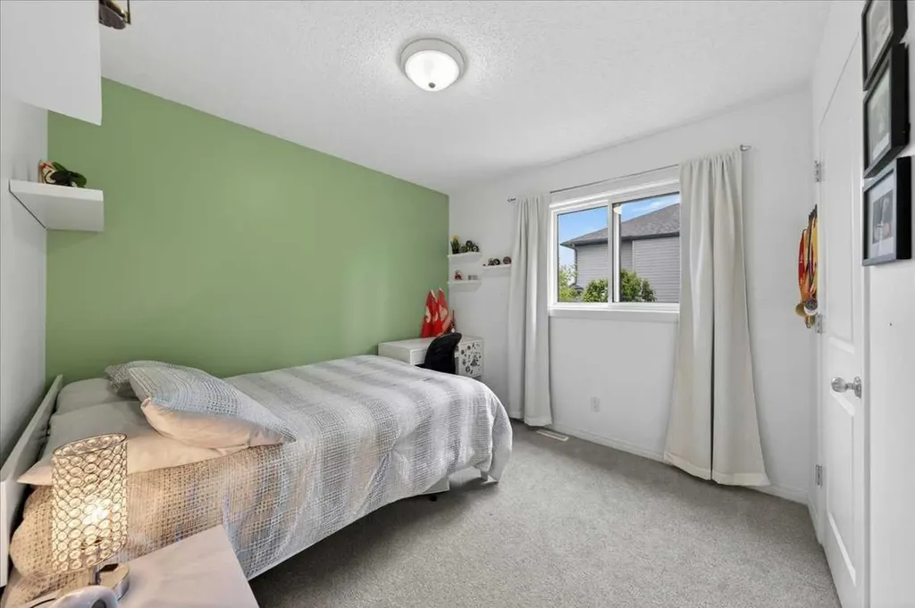 132 Tuscany Meadows Common NW Calgary AB T3L 2N8