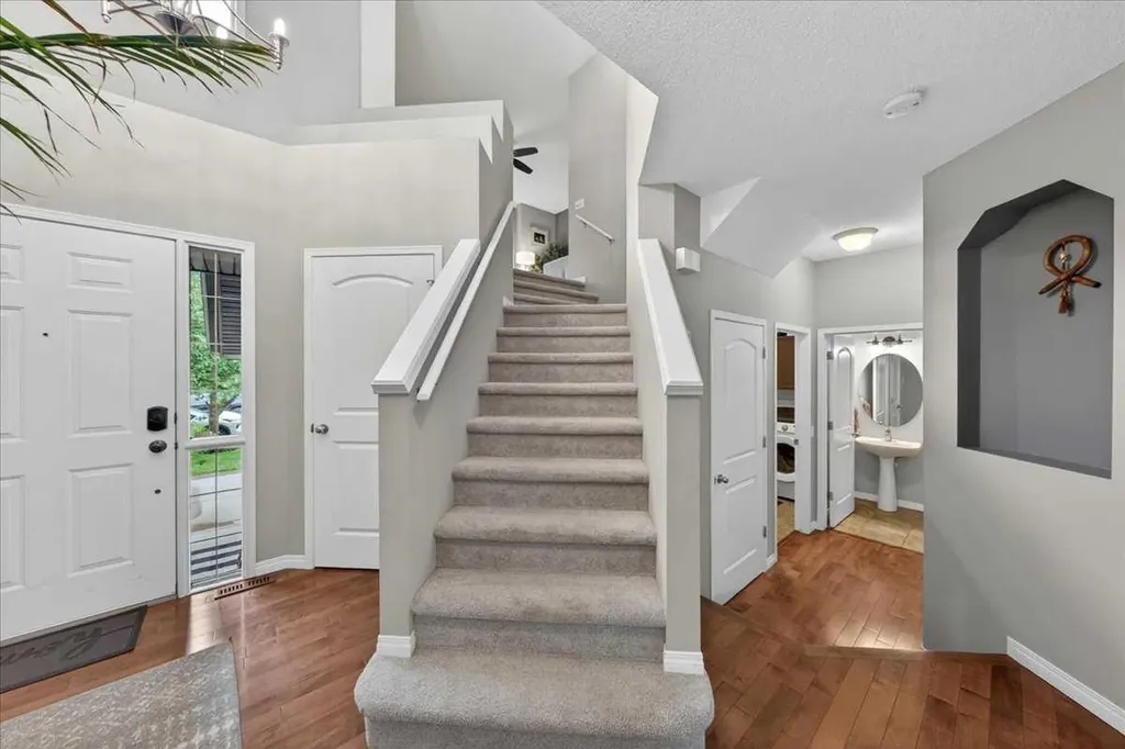 132 Tuscany Meadows Common NW Calgary AB T3L 2N8