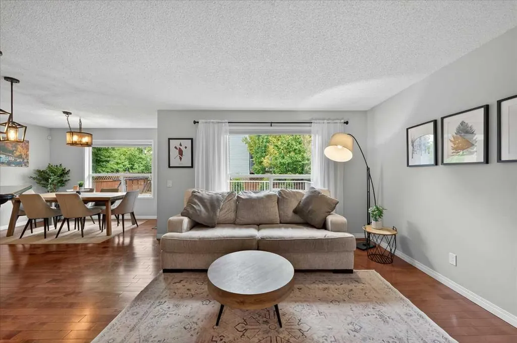 132 Tuscany Meadows Common NW Calgary AB T3L 2N8