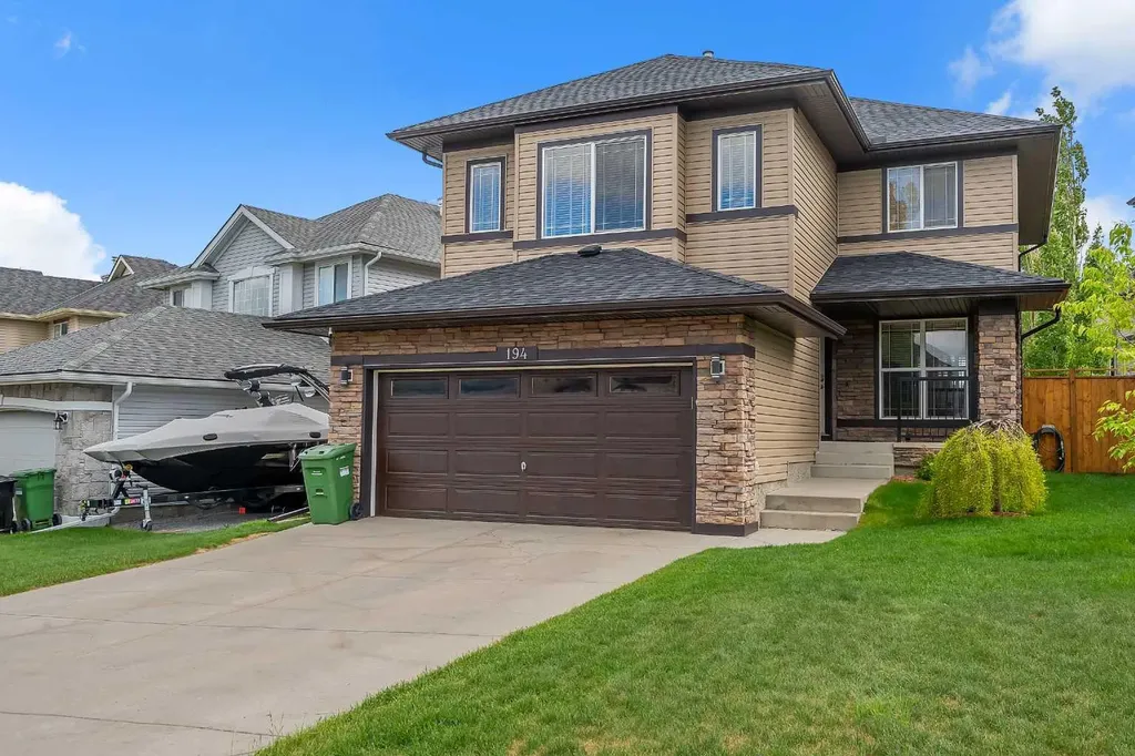 194 Kincora View NW Calgary AB T3R 1M2