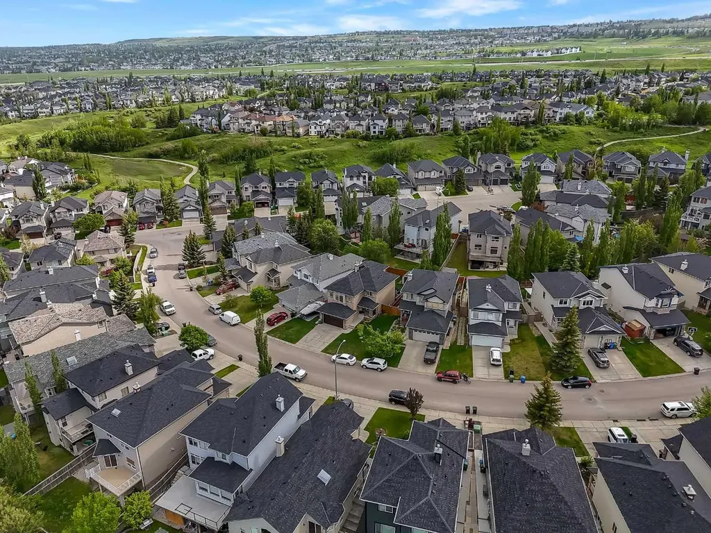 194 Kincora View NW Calgary AB T3R 1M2