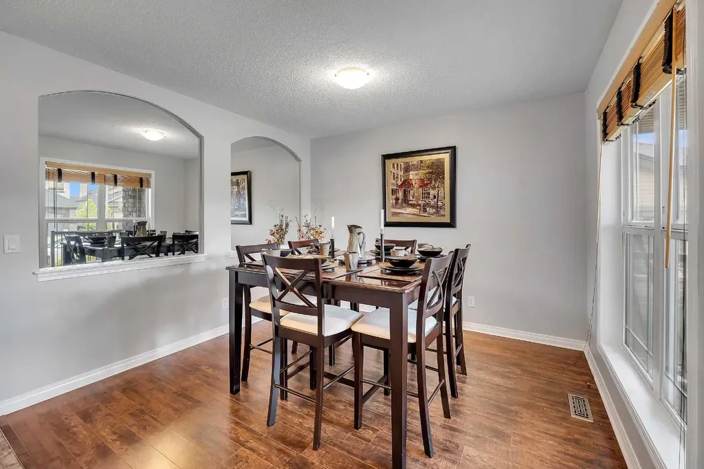 194 Kincora View NW Calgary AB T3R 1M2
