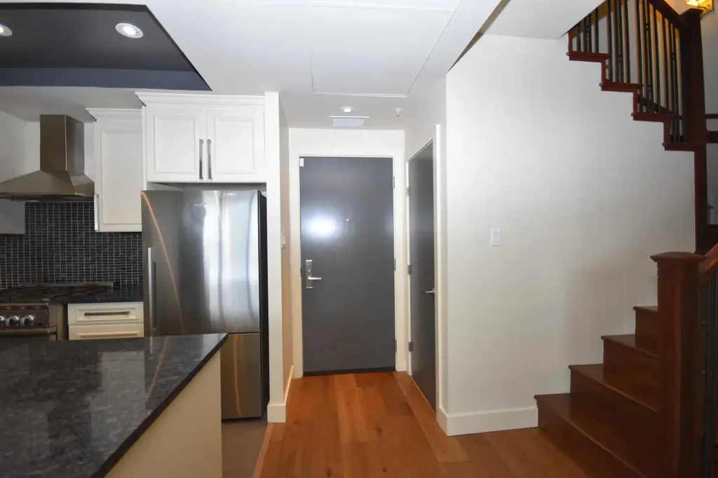 14605 Shawnee Gate SW Calgary AB T2Y 0K4