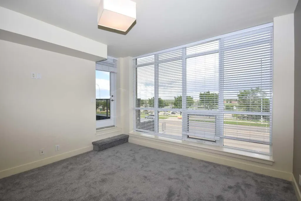 14605 Shawnee Gate SW Calgary AB T2Y 0K4