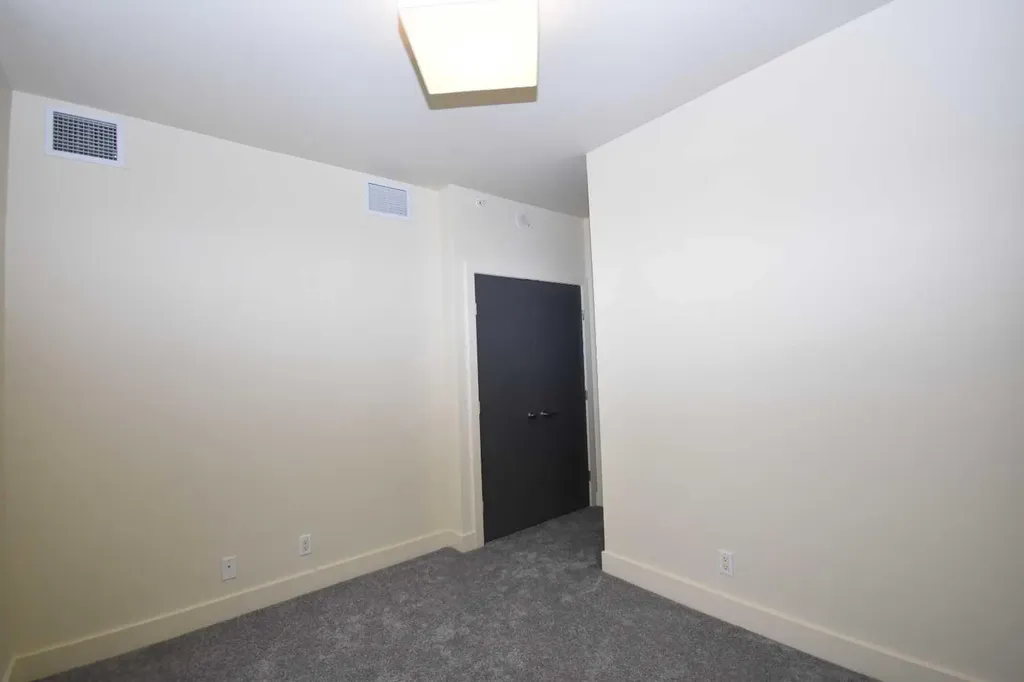 14605 Shawnee Gate SW Calgary AB T2Y 0K4