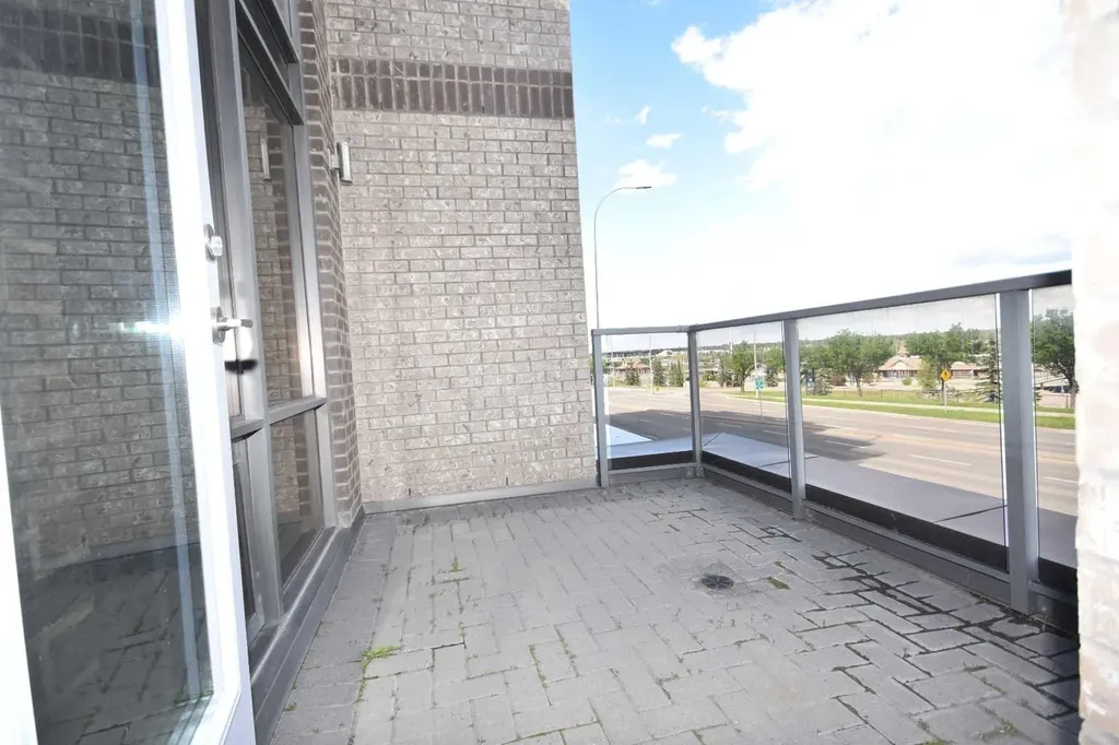 14605 Shawnee Gate SW Calgary AB T2Y 0K4