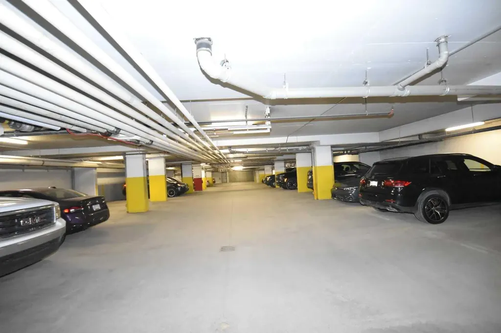 14605 Shawnee Gate SW Calgary AB T2Y 0K4