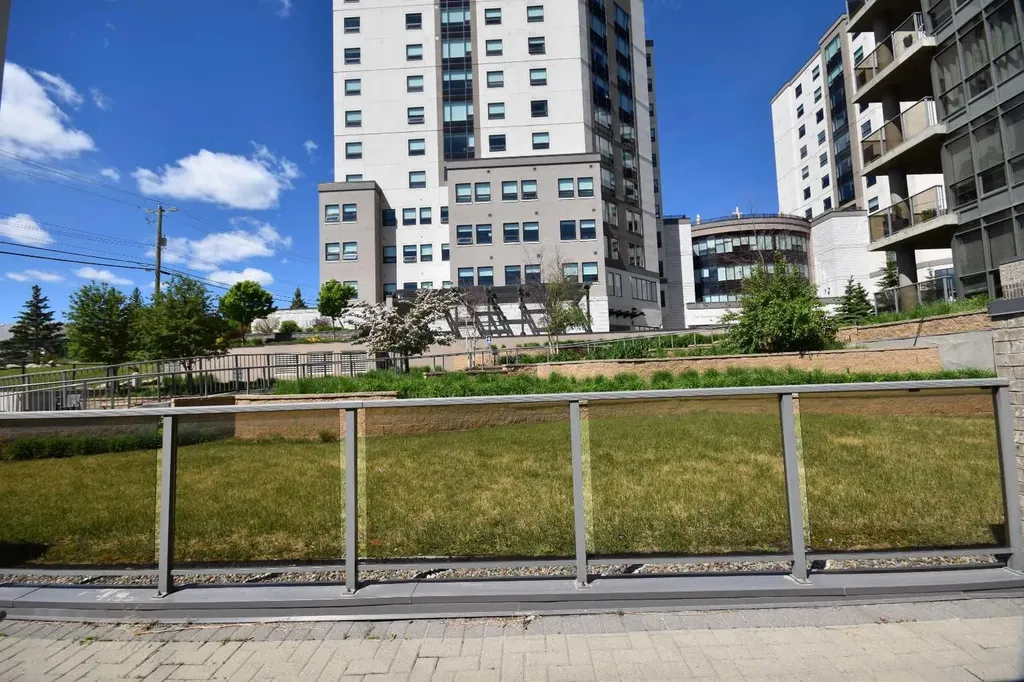 14605 Shawnee Gate SW Calgary AB T2Y 0K4
