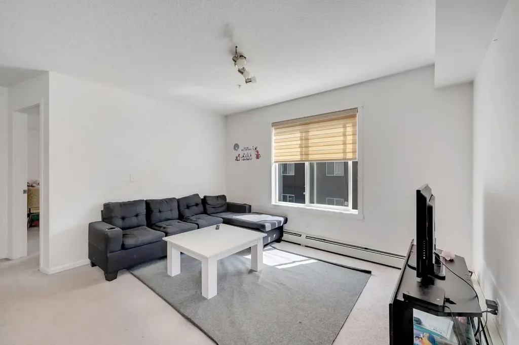 4641 128 Avenue NE Calgary AB T3N1T2