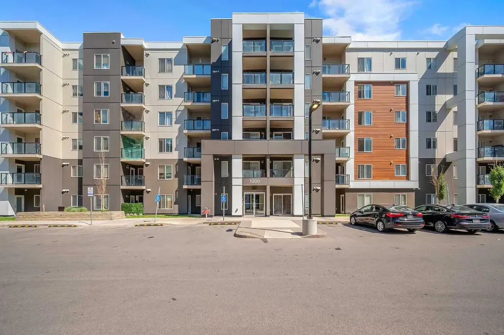 4641 128 Avenue NE Calgary AB T3N1T2