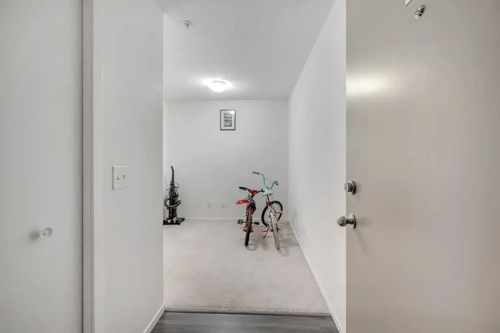 4641 128 Avenue NE Calgary AB T3N1T2
