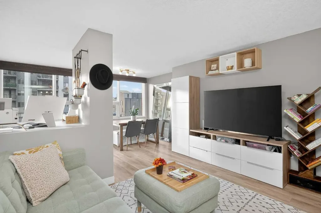 626 15 Avenue SW Calgary AB T2R 0R5